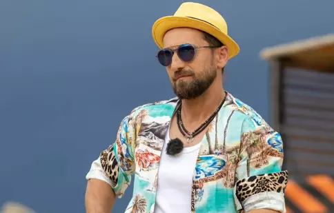 Dani Oțil, pe motocicletă la patru ace. Prezentatorul a participat la Distinguished Gentleman’s Ride în București