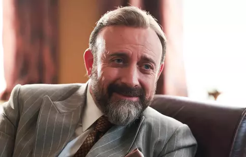 Halit Ergenç muncește de zor. Ce se mai știe despre noile sale proiecte. Face echipă cu Meryem Uzerli, la 12 ani de la fenomenul „Suleyman Magnificul”