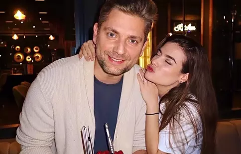 Ana Bodea, declarație rară de dragoste pentru Valentin Butnaru: „Acasă e mereu acolo unde ești tu”. Ce mesaj i-a transmis actrița jurnalistului de ziua lui