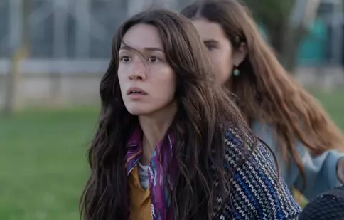 Hazal Subaşı, de nerecunoscut în noul serial de la Kanal D: Drama personală care a ajutat-o să joace rolul lui Azize