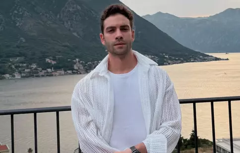 Cine este Burak Berkay Akgül, actorul din „Ai nimănui”: Meseria surprinzătoare pe care o are la bază, înainte de a deveni celebru