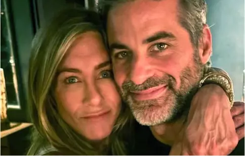 Jennifer Aniston, selfie romantic cu iubitul Jim Curtis! Gestul care confirmă că sunt mai fericiți ca niciodată