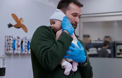 Andor și The Pitt au scris istorie la Premiile Peabody 2026! Lista completă a producțiilor declarate „esențiale” pentru umanitate