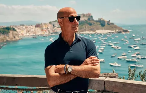 Noutățile Disney+ în mai 2026: De la sezonul 2 din „Rivalii” la aventurile culinare ale lui Stanley Tucci