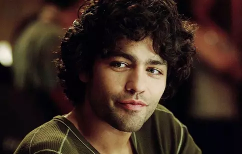 Adrian Grenier nu apare în „Diavolul se îmbracă de la Prada 2”. De ce s-a retras din lumina reflectoarelor și cum arată noua lui viață din Texas