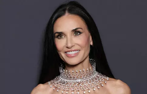 Secretul colierului de 3 milioane $ purtat de Demi Moore la Cannes 2026: E dotat cu sisteme GPS ascunse