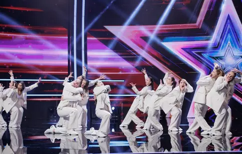Trupa Re-Born a câștigat sezonul 16 al emisiunii „Românii au talent”. Pleacă acasă cu trofeul și premiul cel mare de 120.000 de euro