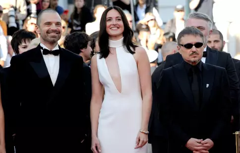 Triumf uriaș la Cannes! Cristian Mungiu și Sebastian Stan, aplaudați în picioare timp de 10 minute pentru „Fjord”