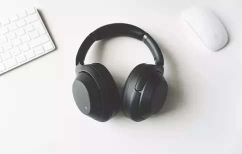 Descopera sunetul perfect oriunde te-ai afla, cu ajutorul accesoriilor portabile