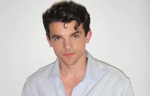 Un nou Poirot la orizont! Edward Bluemel scrie istorie ca cel mai tânăr actor care îl joacă pe legendarul detectiv
