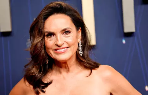 Mariska Hargitay va prezenta Premiile Emmy 2026. Este prima femeie gazdă a galei după 15 ani