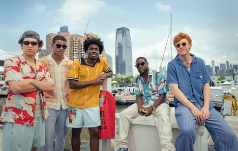 Kevin Hart revine pe Netflix în comedia „72 de ore”! Aventura haotică în care un corporatist ajunge din greșeală la o petrecere a burlacilor