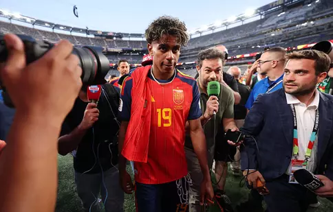 Lamine Yamal, povestea din spatele succesului. Mama lui l-a născut la 16 ani, iar frățiorul său a devenit viral la Campionatul Mondial 2026