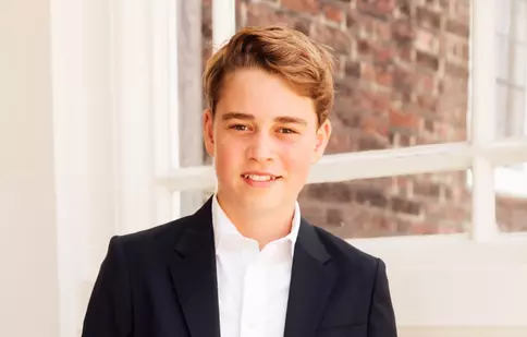 Prințul George a devenit adolescent! Portret oficial la împlinirea vârstei de 13 ani. Cât de mult a crescut fiul lui William și Kate