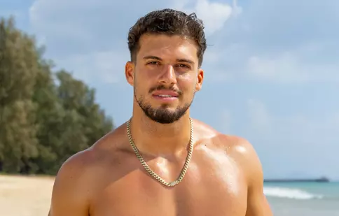 Cine este Alberto Grecu, noua ispită de la „Insula Iubirii”. Are 26 de ani și este creator de conținut
