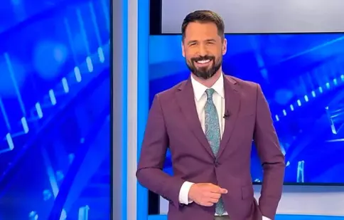 Alexandru Constantin pleacă de la România TV! Mesajul neașteptat transmis în ultima lui dimineață pe sticlă: „Am mare nevoie de o pauză reală“