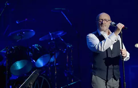 Phil Collins, dezvăluiri cutremurătoare despre lupta cu alcoolul: „Copiii mei au fost chemați să-și ia adio de la mine”