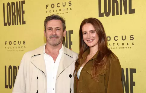 Jon Hamm va deveni tată pentru prima dată, la 55 de ani. Actorul din „Mad Men” așteaptă un copil cu soția sa