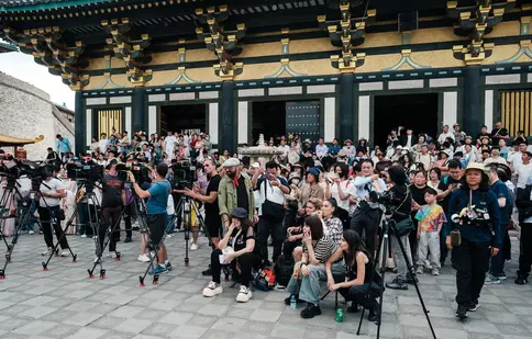 Ce salariu ar avea un cameraman de la „Asia Express” în 2026. Câți bani ar încasa pentru un sezon