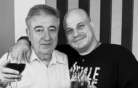 Tatăl lui Vlad și Șerban Huidu a murit. Ultima conversație dintre Vlad și părintele său: „Te sun mai încolo”