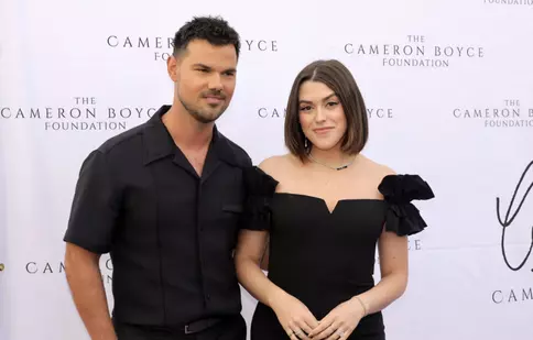Taylor Lautner a devenit tată pentru prima dată. Ce nume au ales pentru fiica lui și a lui Tay Lautner