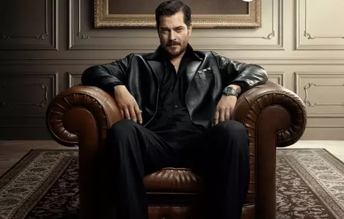 Çağatay Ulusoy revine în rolul lui Eşref! Ce se știe despre noua producție „Eşref Tek”