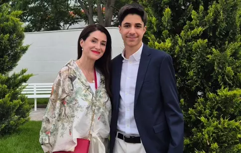 Iuliana Tudor, despre cel mai important sfat pe care i l-a dat fiului ei: „Să nu lase pe nimeni să îi spună că este mai puțin decât știe că este”. EXCLUSIV