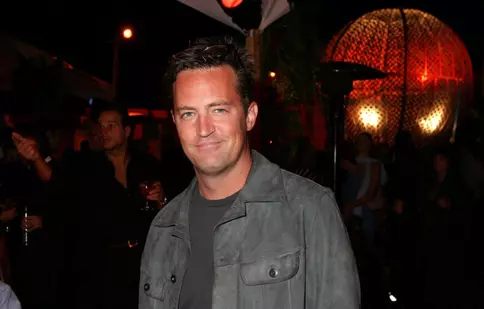 Matthew Perry, dincolo de Chandler Bing. Ce dezvăluie familia și prietenii actorului într-un documentar Netflix