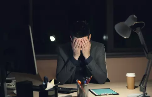 77,4% dintre angajatori spun că schimbările din companii au afectat starea de bine a angajaților. Sondaj eJobs