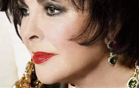Elizabeth Taylor e fan Twitter