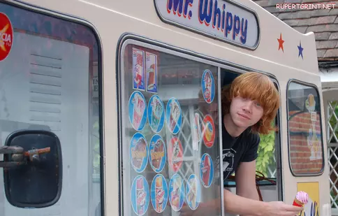Rupert Grint, vânzător de îngheţată
