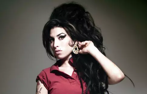 Documentarul despre Amy Winehouse are trailer