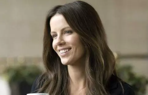 După 11 ani de dragoste, Kate Beckinsale este din nou singură