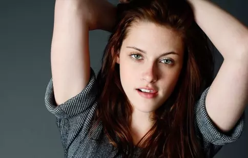 Kristen Stewart l-a înşelat pe Robert Pattinson