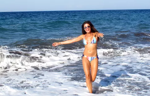 Alina Puşcaş a fost în vacanţă în Santorini