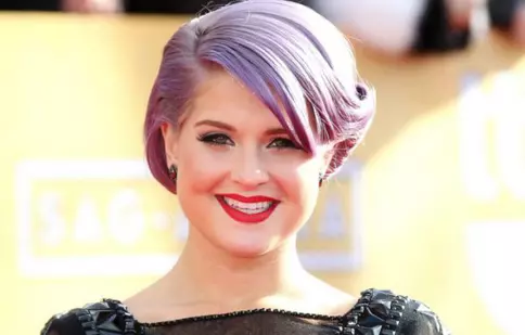 Kelly Osbourne s-a săturat să fie tratată ca o adolescentă la locul de muncă
