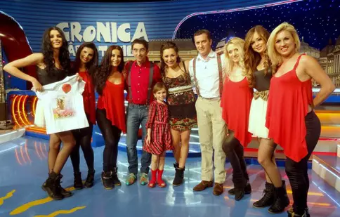 Andra cântă diseară la “Cronica Cârcotaşilor”