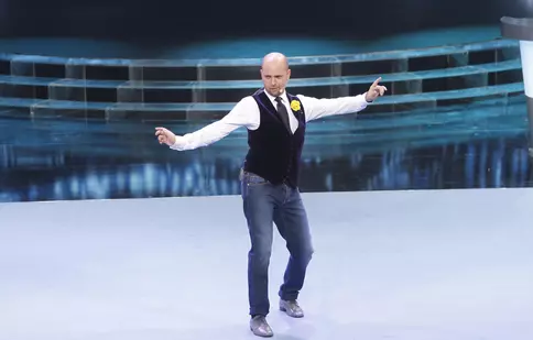 Cosmin Seleşi, noul prezentator al show-ului "Totul e permis"