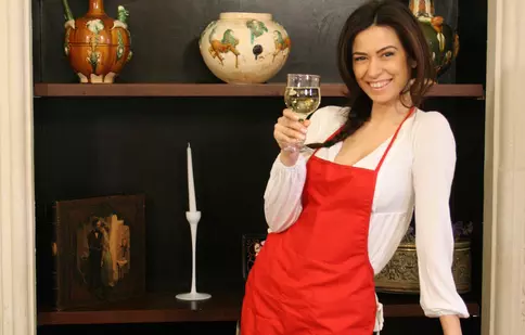 Diana Bart va prezenta "Click! Poftă bună!", de mâine, la Prima