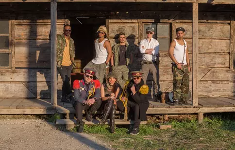 Mandinga şi Fly Project au lansat videoclipul “Hello”