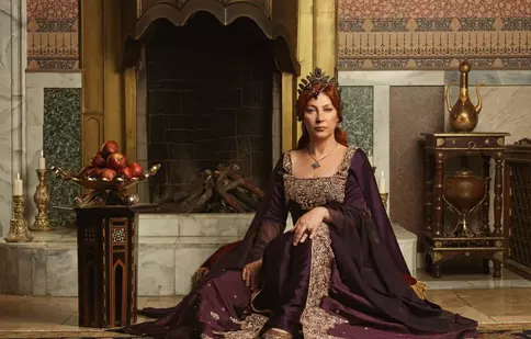 Hurrem se întoarce, azi, în serialul “Suleyman Magnificul”