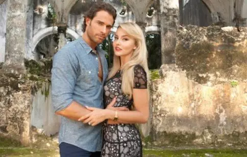 Angelique Boyer și Sebastian Rulli joacă împreună și într-o piesă de teatru