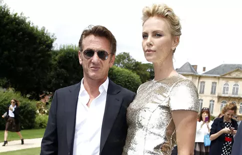 Charlize Theron și Sean Penn se pregătesc de nuntă