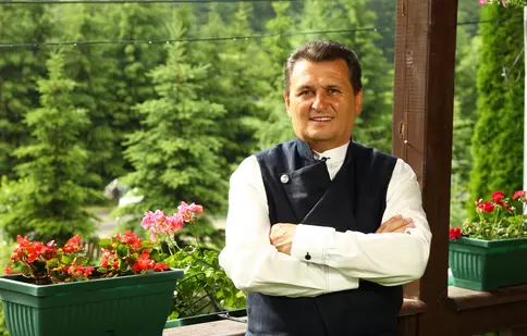 Nea Mărin începe un nou sezon „Poftiți pe la noi!”, din 11 mai, la Antena 1