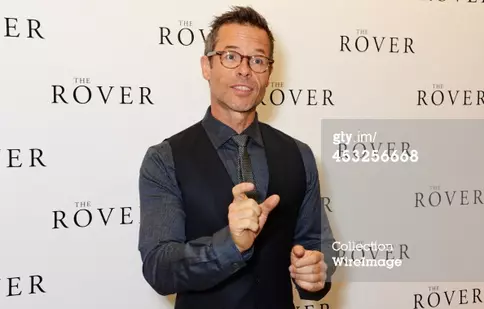 Guy Pearce a divorţat, după 18 ani de căsnicie