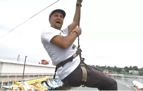 Cosmin Seleși intră în echipa lui Nea Mărin, la „Poftiți pe la noi!”