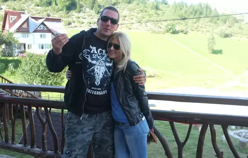 Oana Paraschiv şi Unguru’ Bulan au gătit gulaş pentru colegii de la Cronică