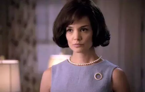 Katie Holmes va fi iar Jackie Kennedy, în miniseria „The Kennedys – After Camelot”