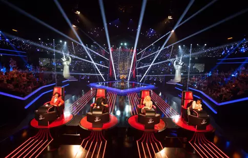 Începe lupta LIVE pentru trofeul “Vocea României”