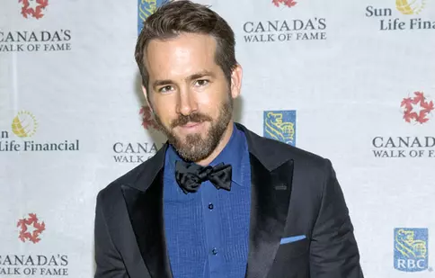 Ryan Reynolds: „Nu știm încă dacă este băiat sau fată”